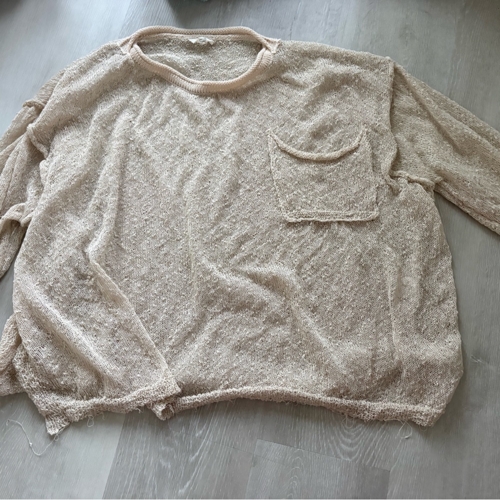 easel Cream Lightweight Knit Crewneck Sweater with Pocket
